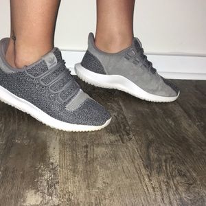 ADIDAS TUBULAR SHADOW